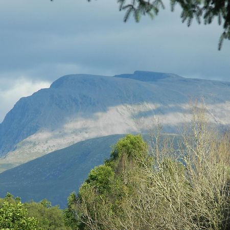Tom Beag - Ben Nevis View Rooms フォート・ウィリアム エクステリア 写真