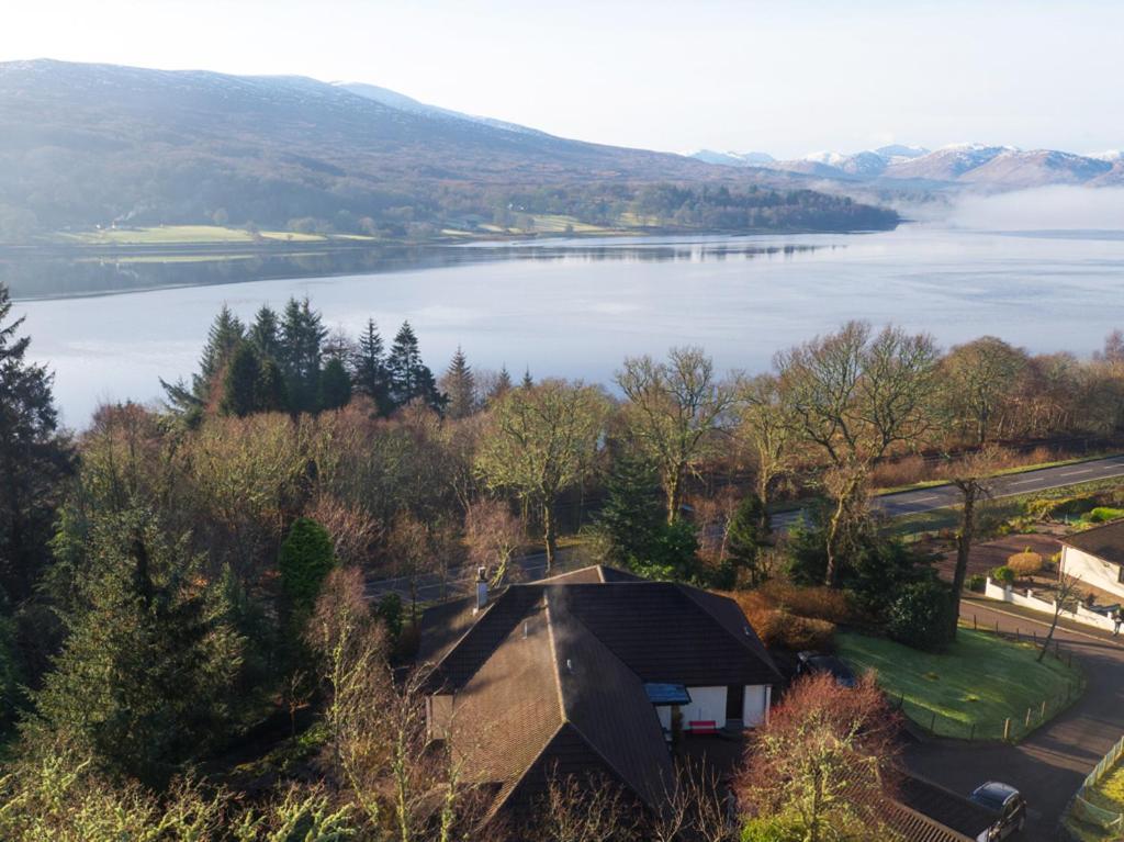 Tom Beag - Ben Nevis View Rooms フォート・ウィリアム エクステリア 写真