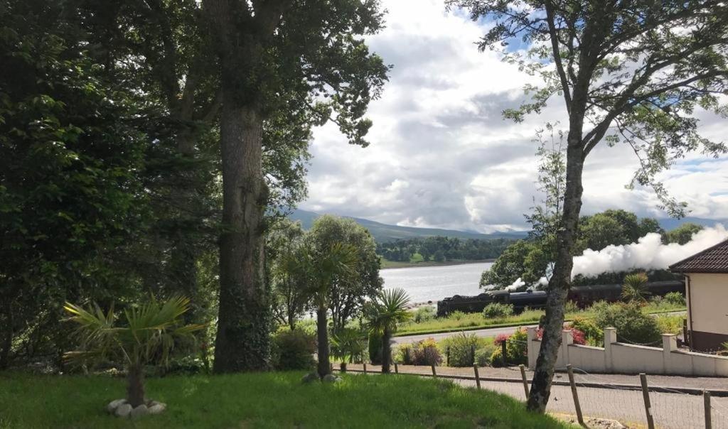 Tom Beag - Ben Nevis View Rooms フォート・ウィリアム エクステリア 写真
